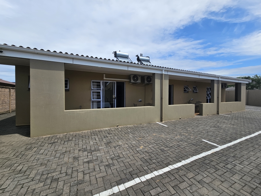 Commercial Property for Sale in Vincent Eastern Cape